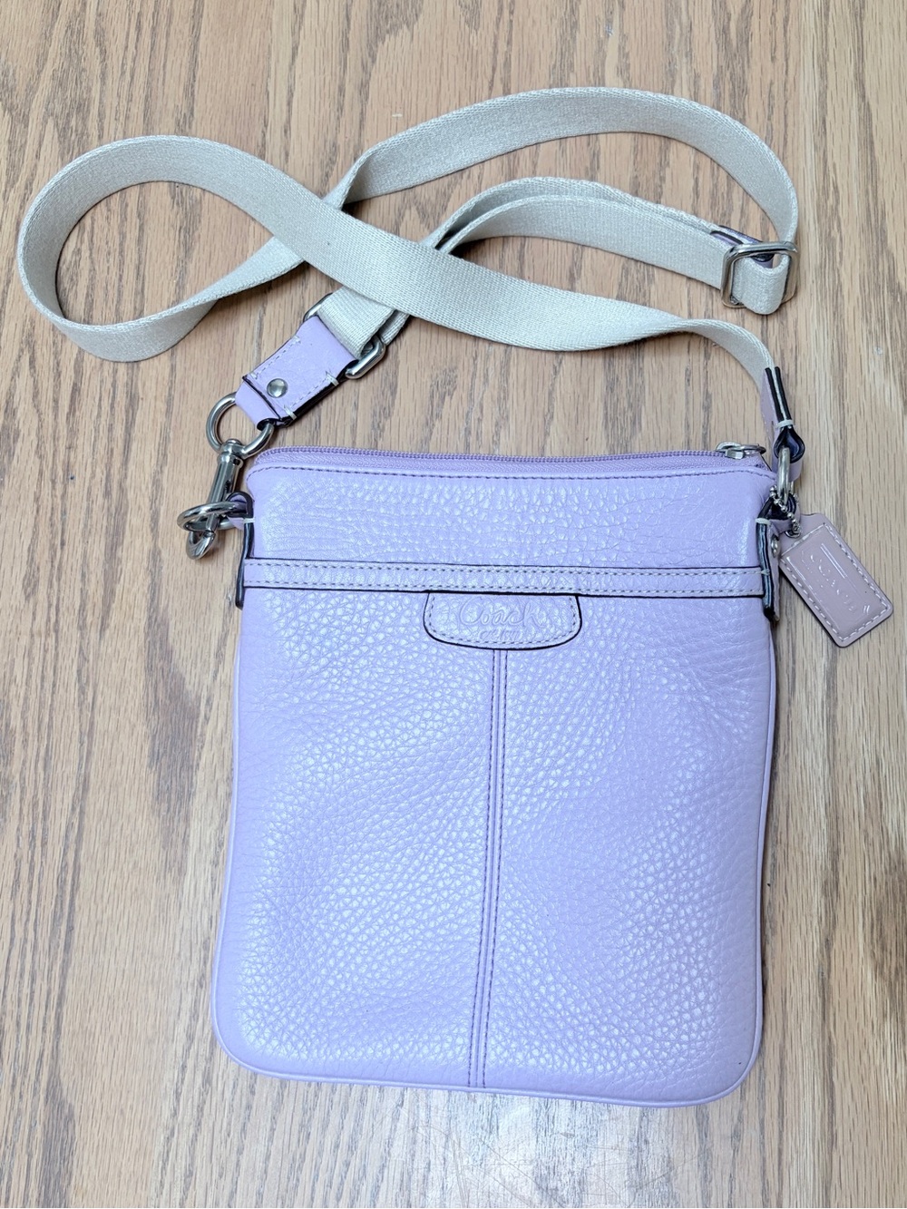 COACH Lilac Pebbled Leather Swingpack with Matching Hang Tag 2010’s